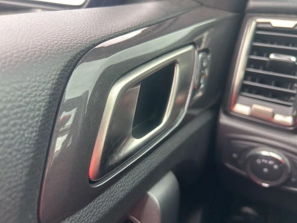 Used 2019 Lightning Blue Ford Lariat image 18