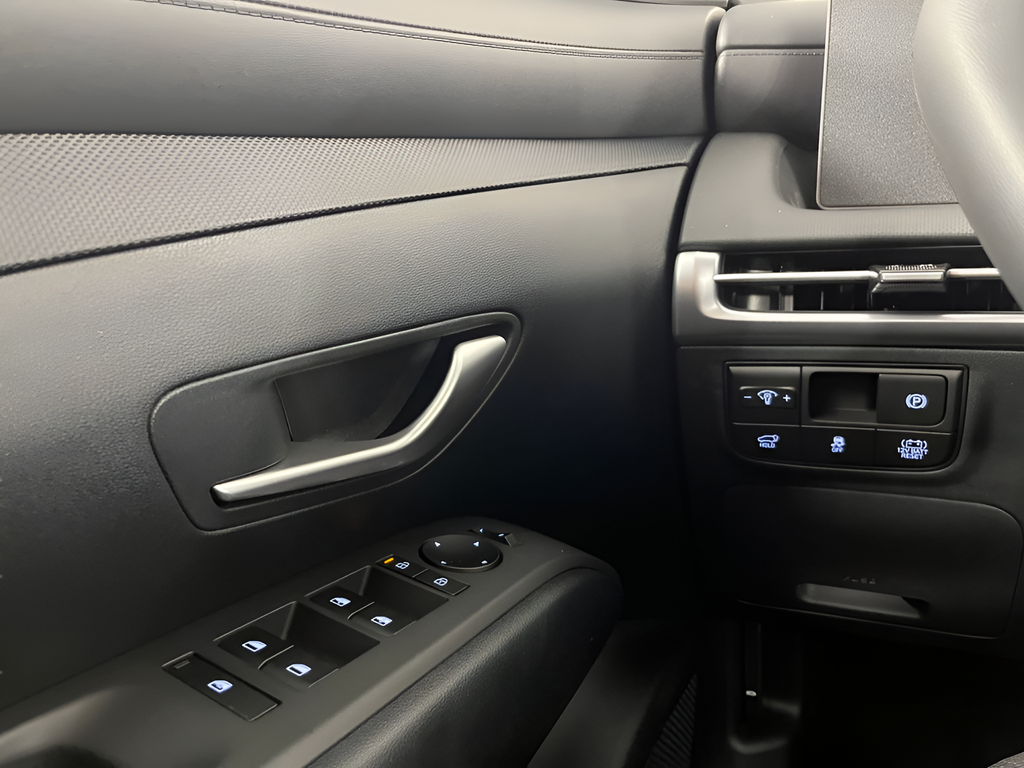 New 2026 Silver Hyundai SEL image 19