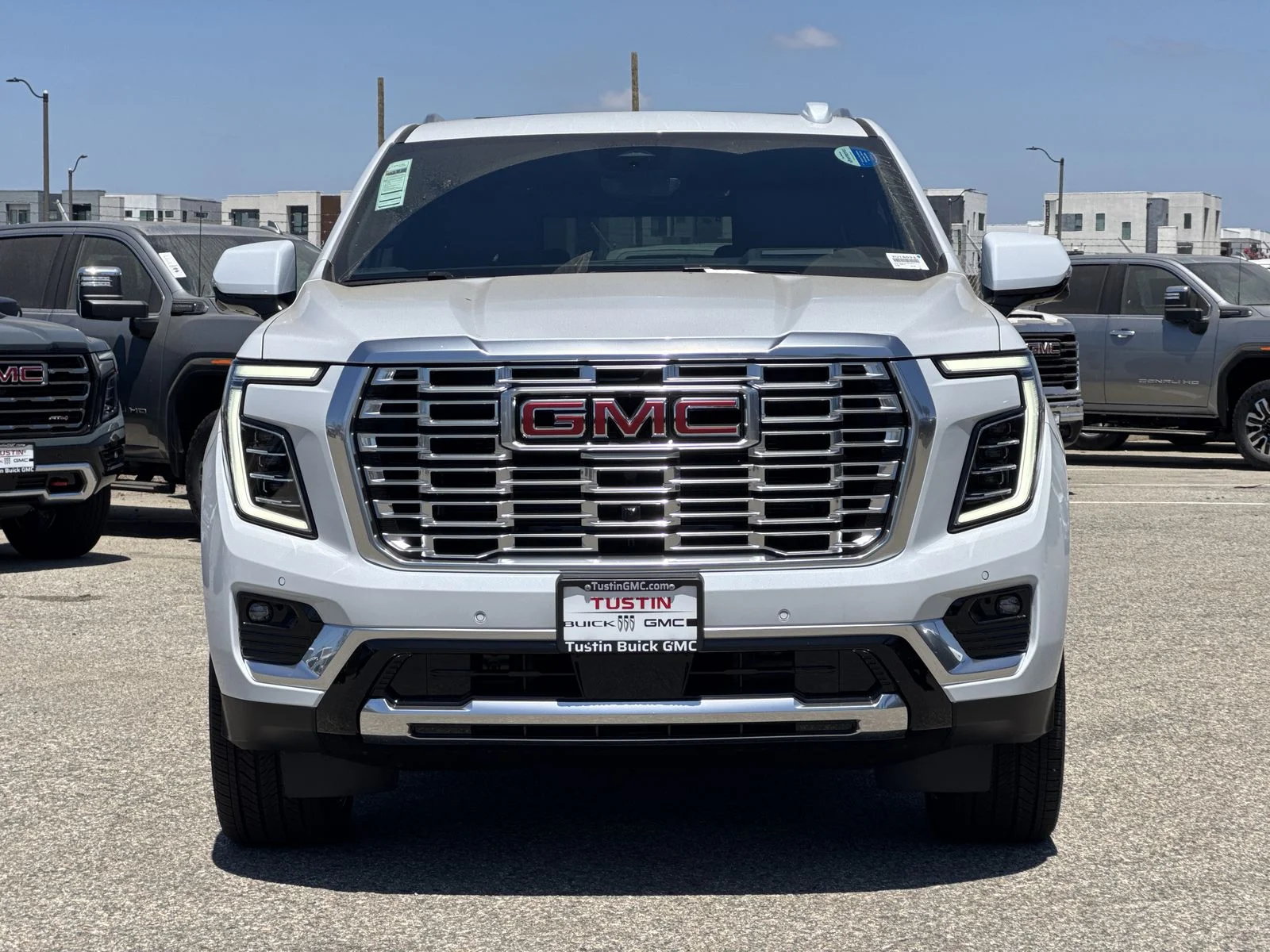 2026 GMC Yukon XL Denali - Photo 11