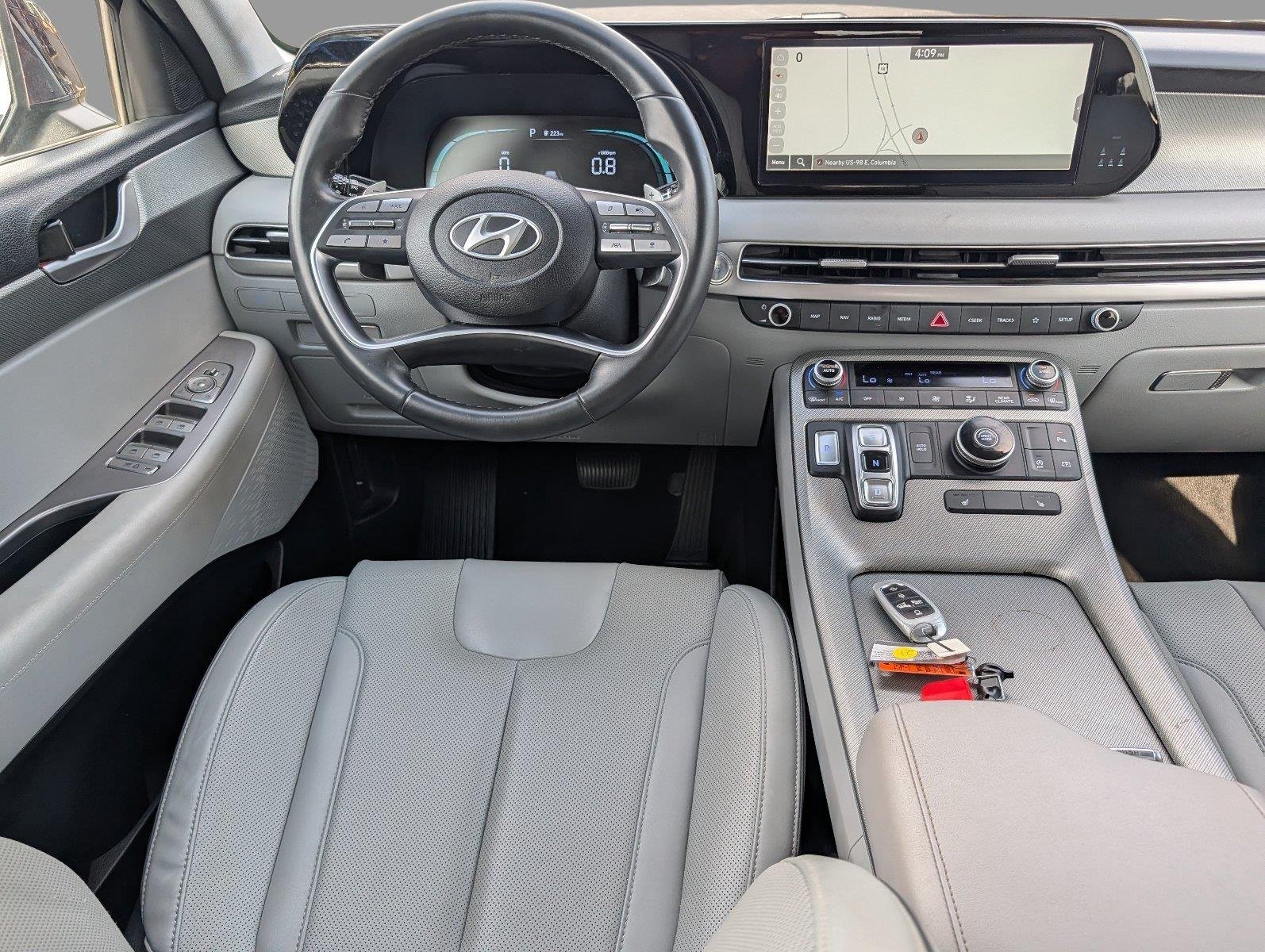 Used 2025 Sierra Burgundy Hyundai SEL image 27