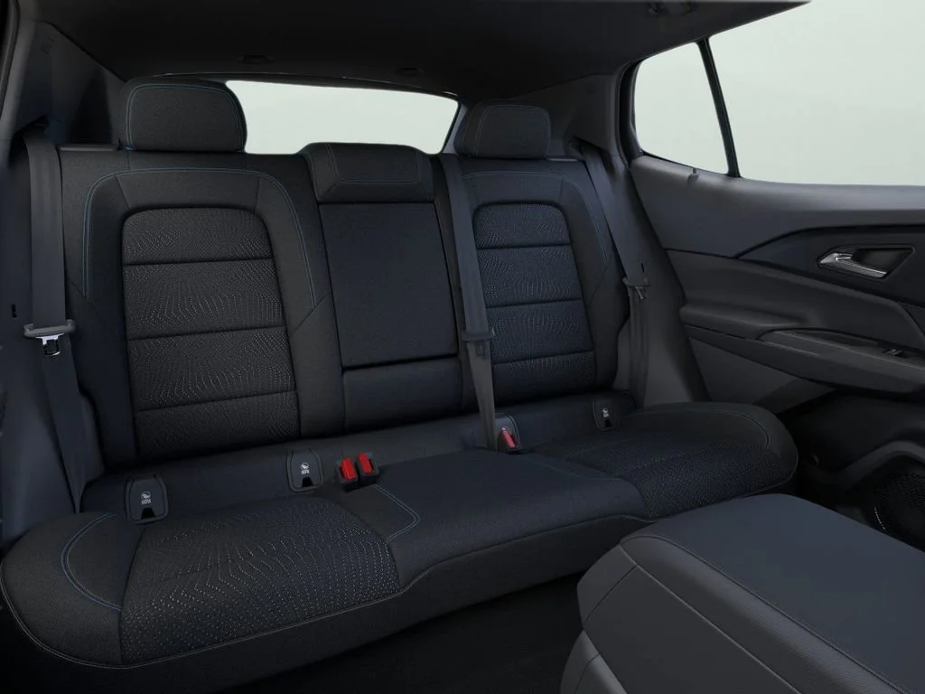Used 2025 Black Chevrolet LT image 17
