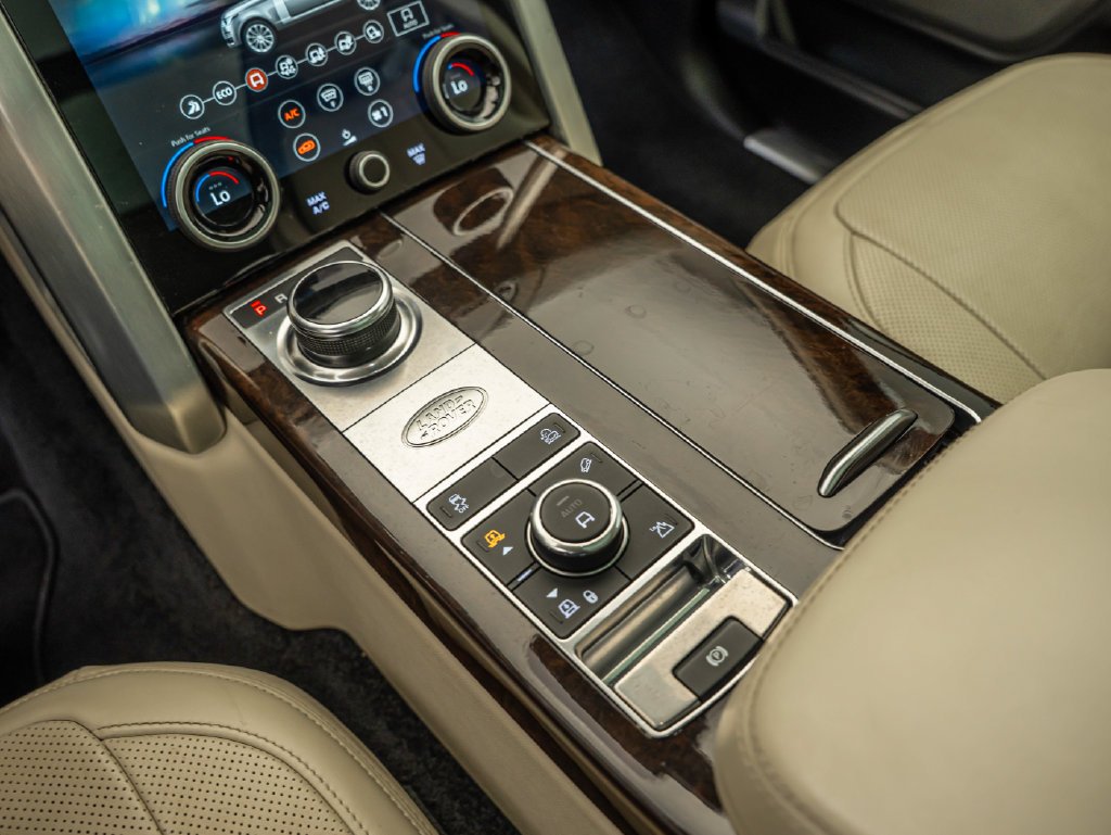 Used 2020 Black Land Rover HSE image 25