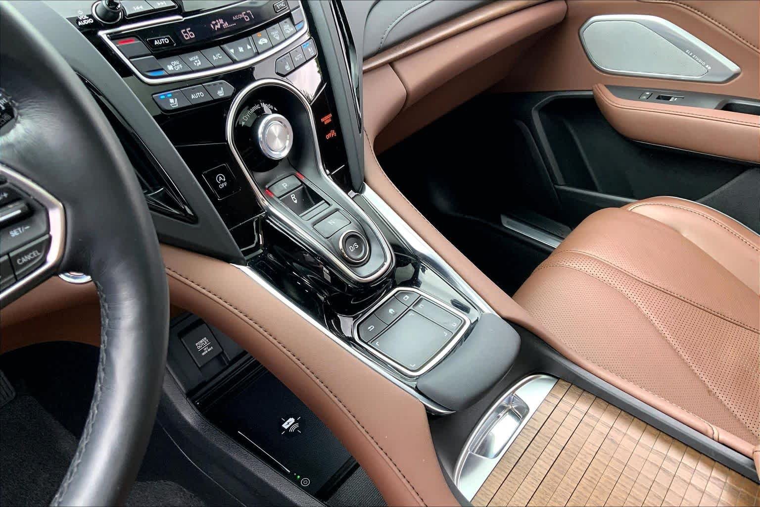 Used 2024 Liquid Carbon Metallic Acura w/Advance Package image 17