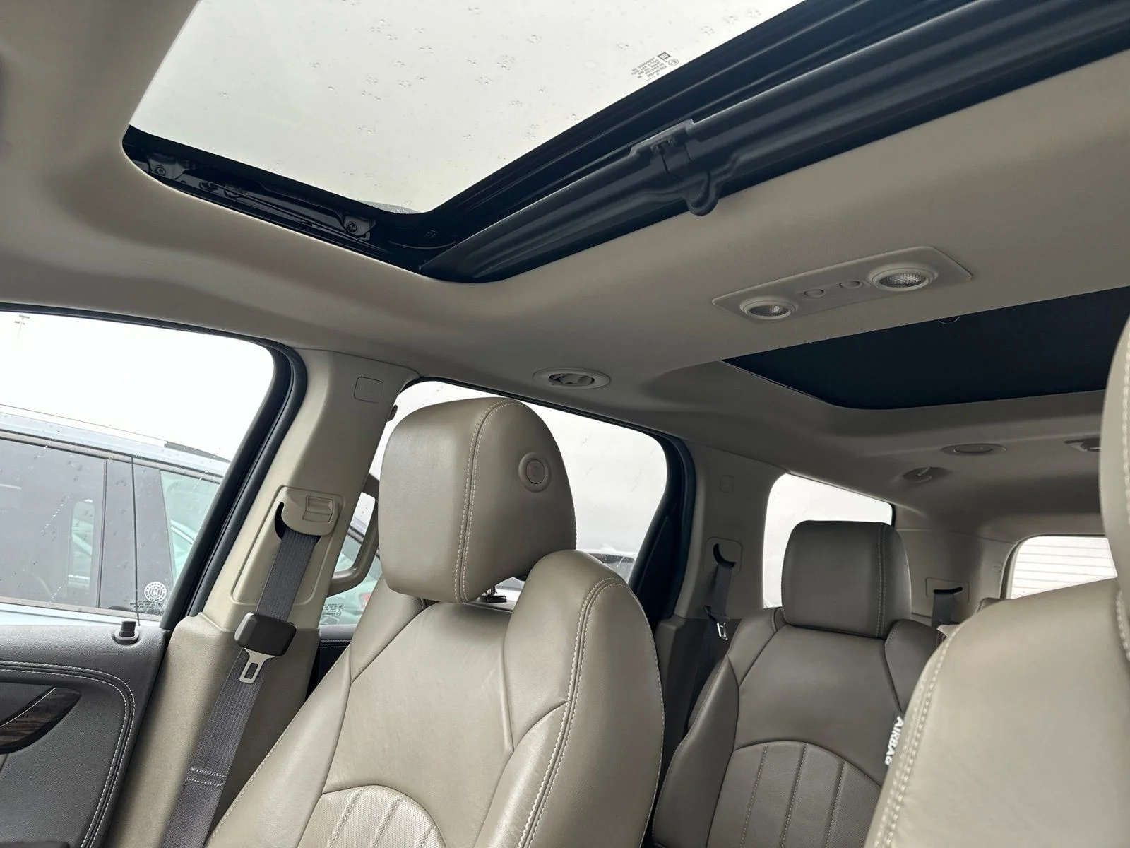 Used 2015 Silver GMC Denali image 6