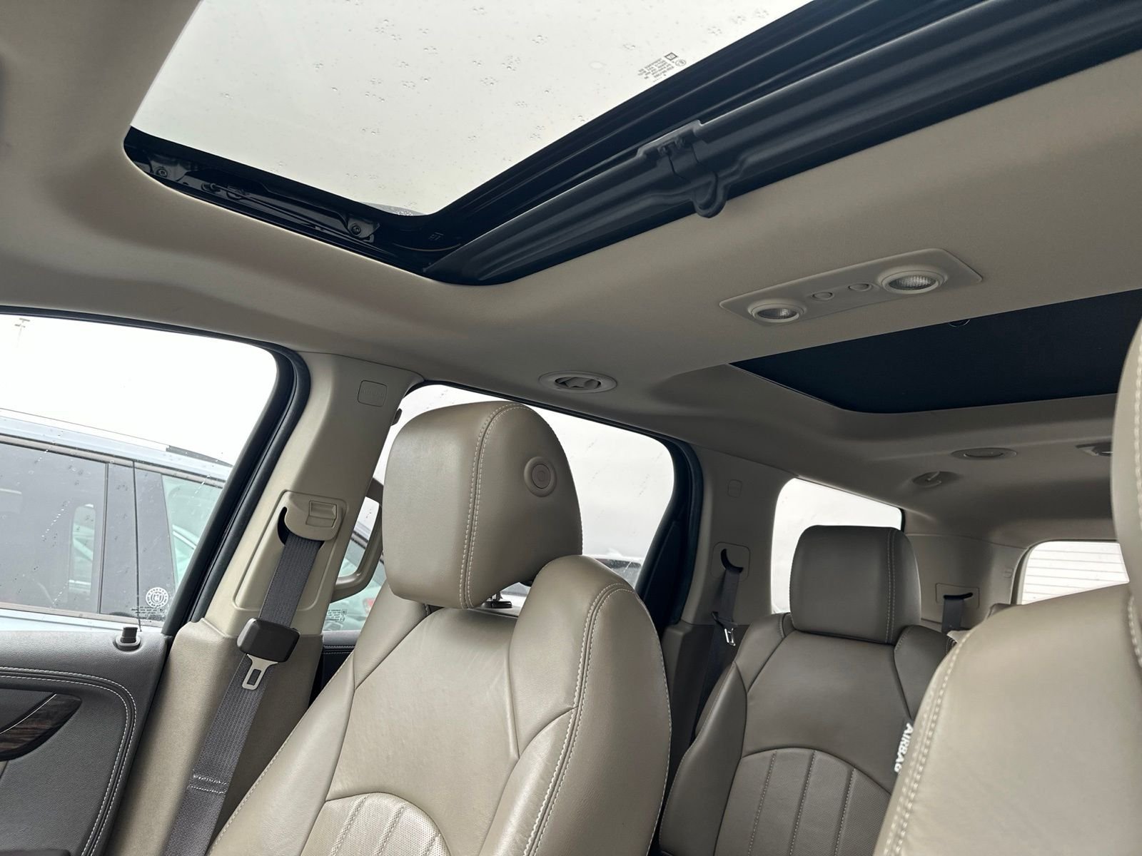 Used 2015 Silver GMC Denali image 6