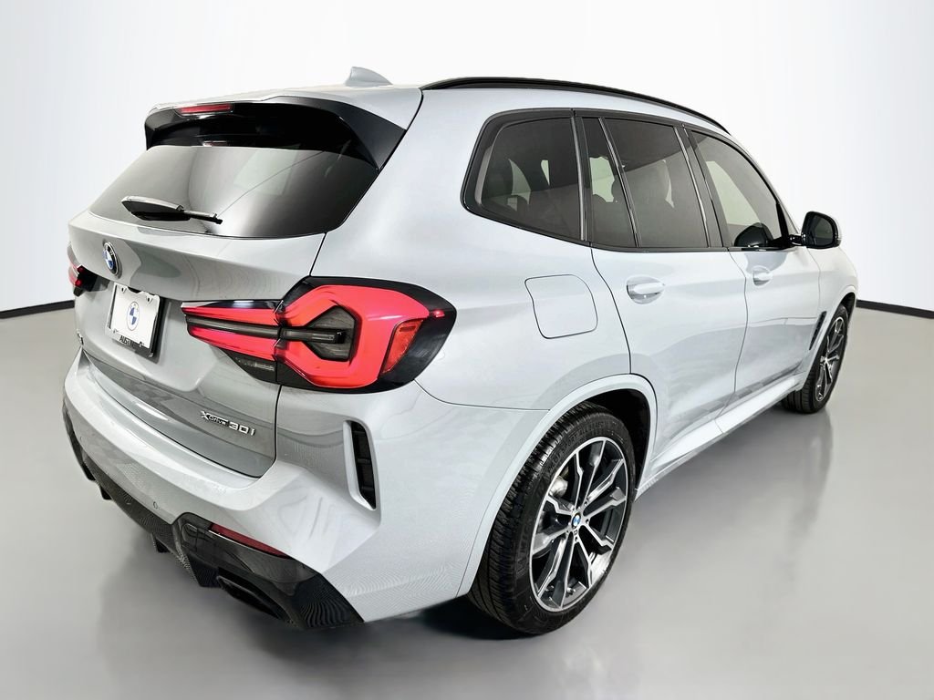 Used 2022 Brooklyn Grey Metallic BMW xDrive30i image 5