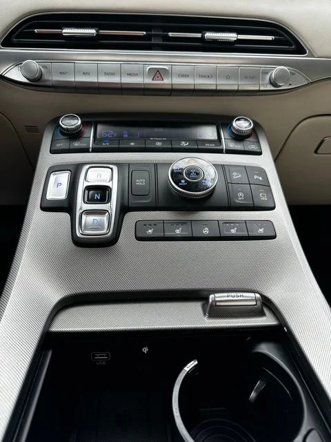 Used 2021 Hyper White Hyundai Calligraphy image 29