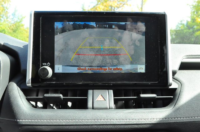 Used 2023 White Toyota LE image 35
