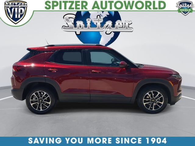 Used 2025 Crimson Metallic Chevrolet LT image 10