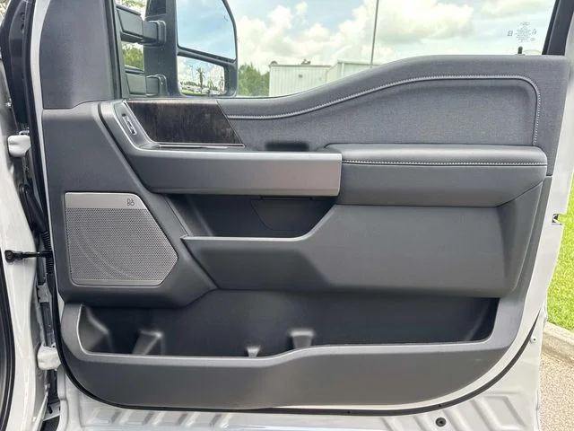 New 2026 White Ford Lariat image 38