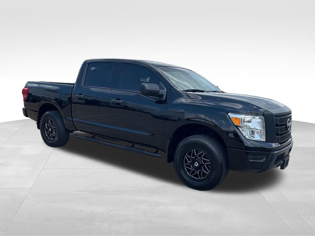 Used 2023 Black Nissan S image 7