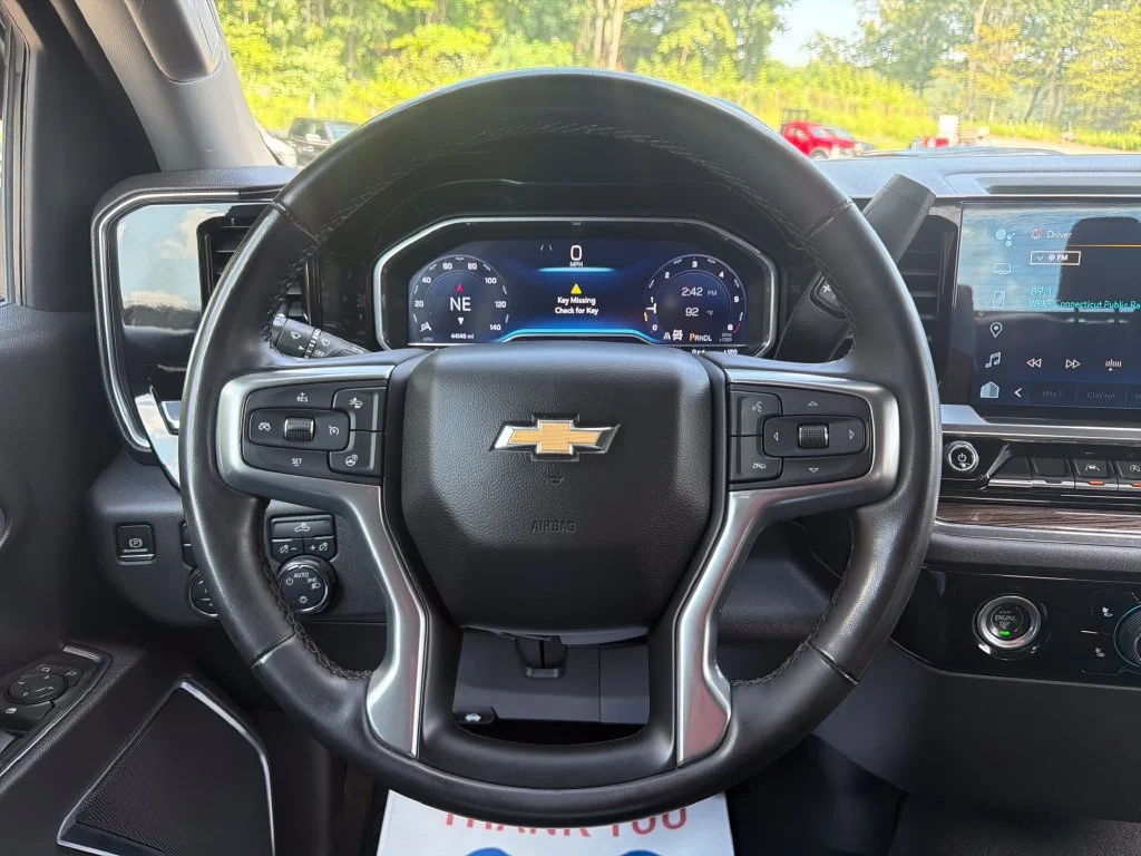 2023 Chevrolet Silverado 1500 LT - Photo 14