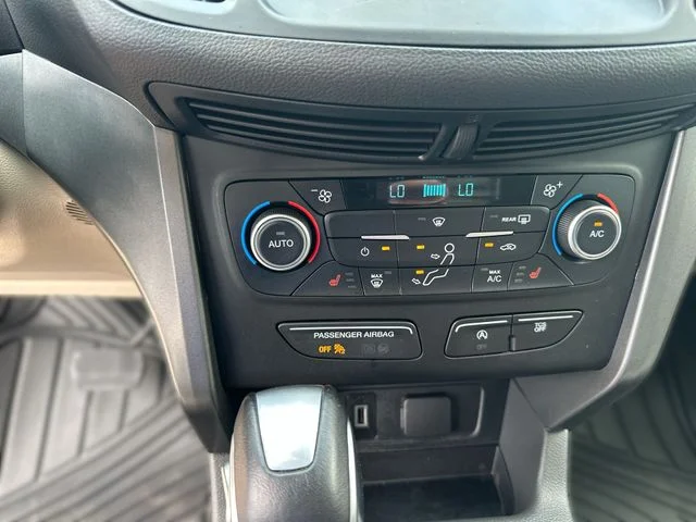 Used 2018 Gold Ford SEL image 20
