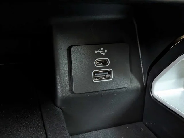 Used 2026 White Ford Lariat image 21