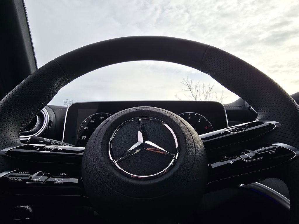 New 2026 Graphite Grey Metallic Mercedes-Benz GLC 300 image 65