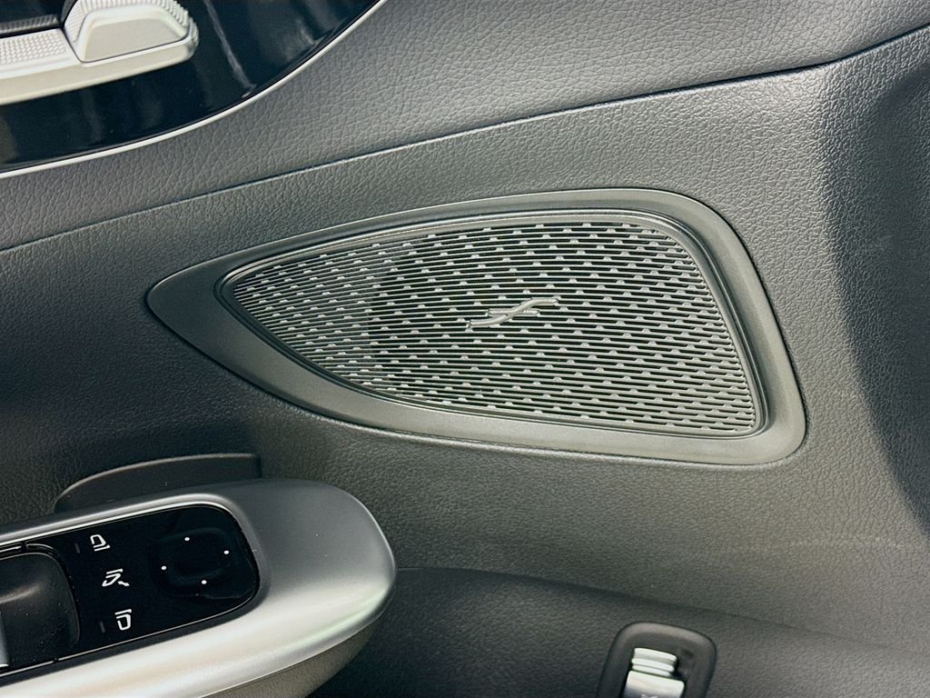 Used 2026 Gray Mercedes-Benz C 300 image 18
