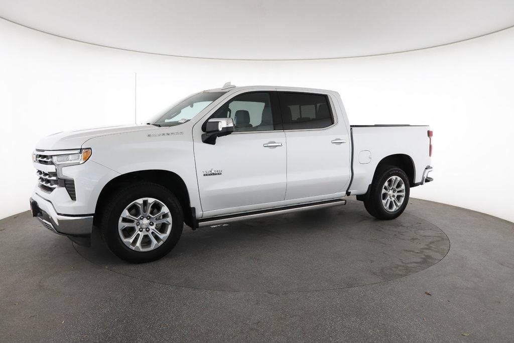 Used 2023 Iridescent Pearl Tricoat Chevrolet LTZ image 6