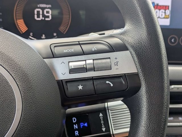 Used 2025 Blue Hyundai SEL image 25