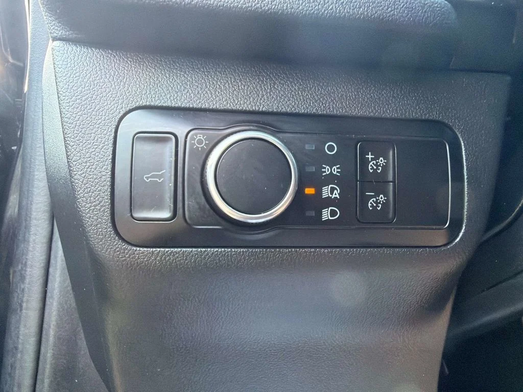 Used 2023 Black Ford Active image 31