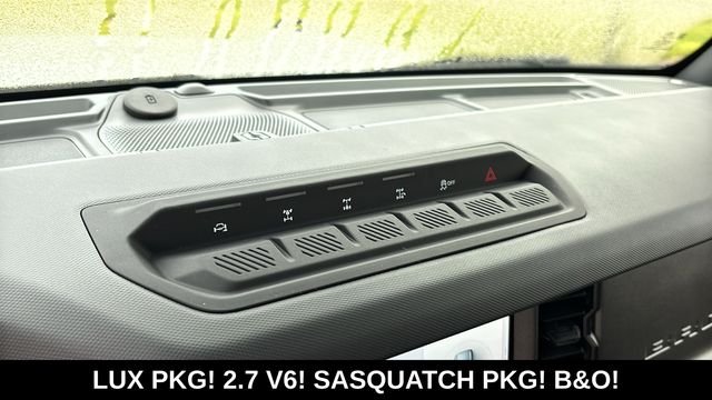 New 2026 Avalanche Gray Ford Badlands image 16