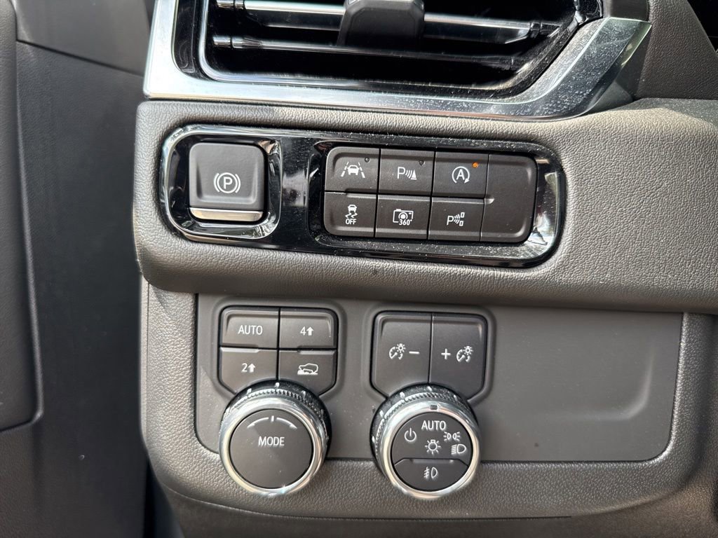 Used 2025 Sterling Metallic GMC Denali image 77