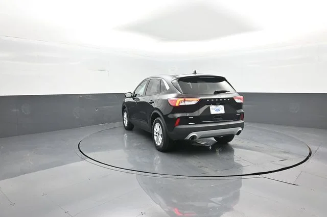 Certified Used 2020 Black Metallic Ford SE image 5