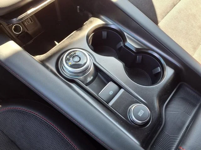 2025 Ford Explorer ST - Photo 17