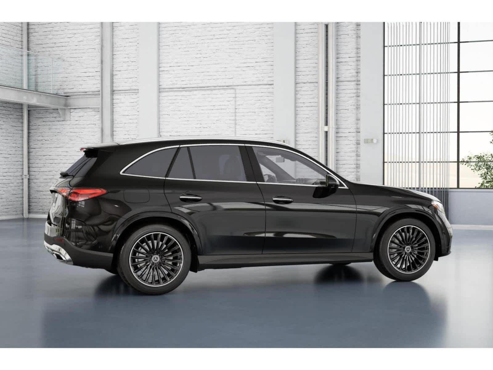 Used 2026 040/Black Mercedes-Benz GLC 300 image 17