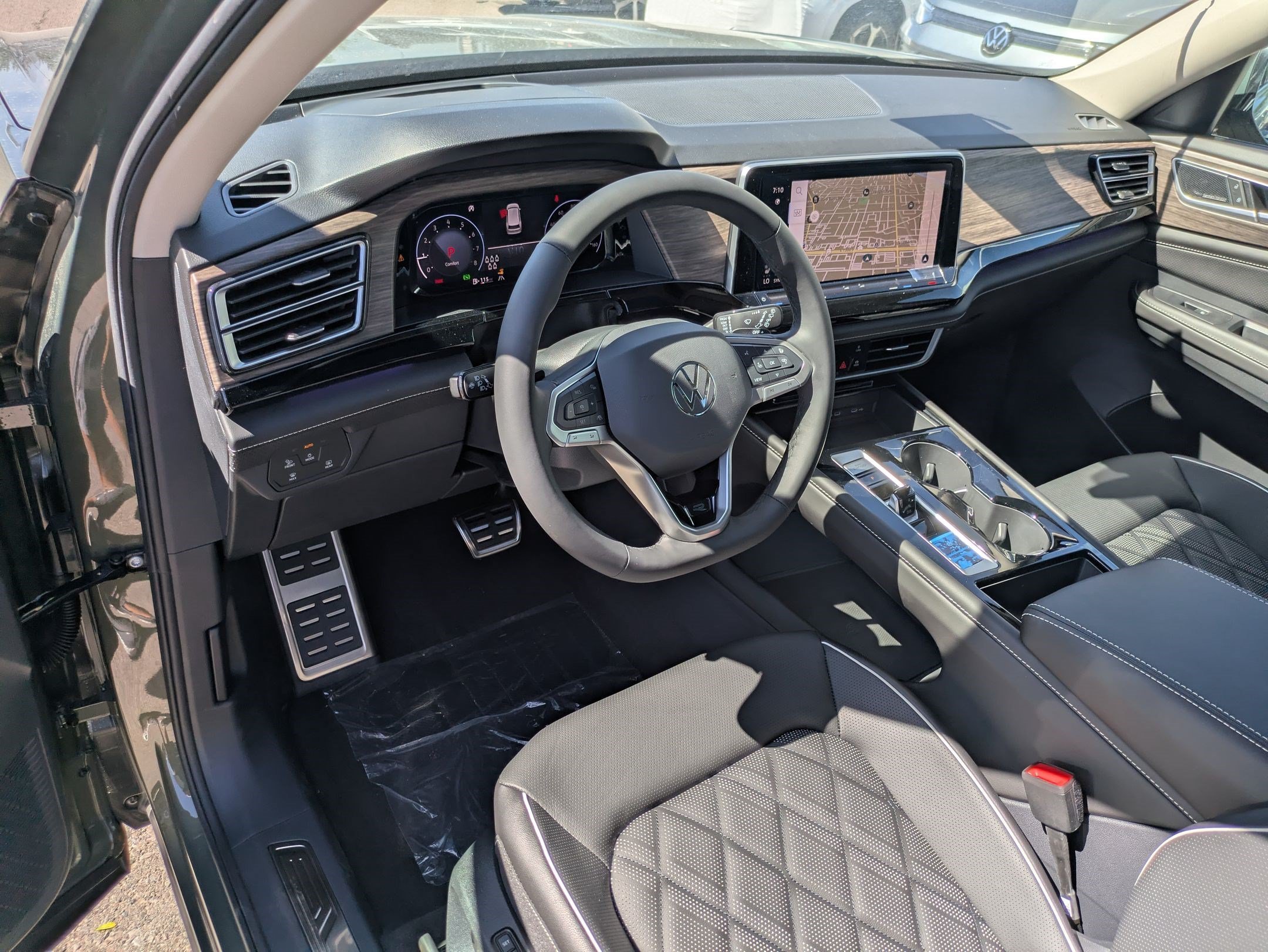New 2026 Avocado Green Pearl Volkswagen 2.0T SEL Premium R-Line image 10