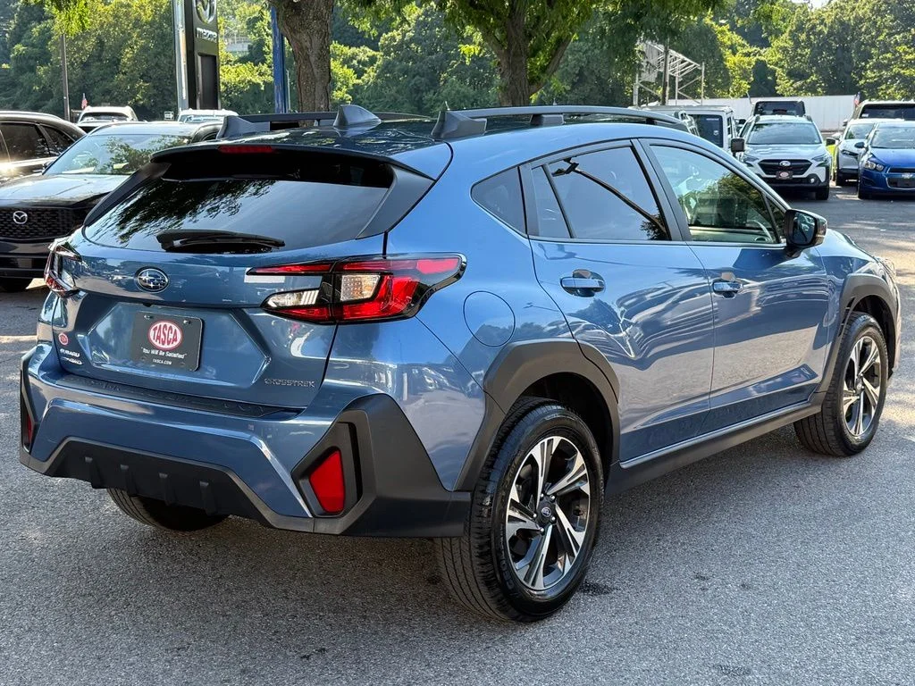 Used 2024 Blue Subaru Premium image 10
