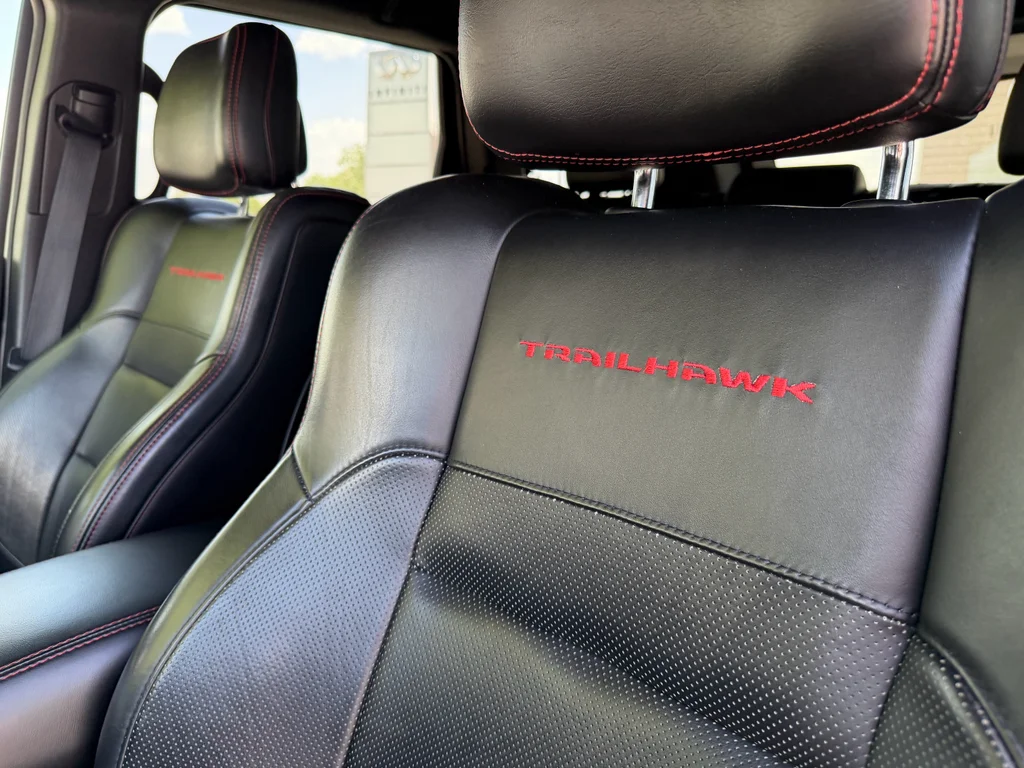 Used 2019 Slate Blue Pearlcoat Jeep Trailhawk image 26