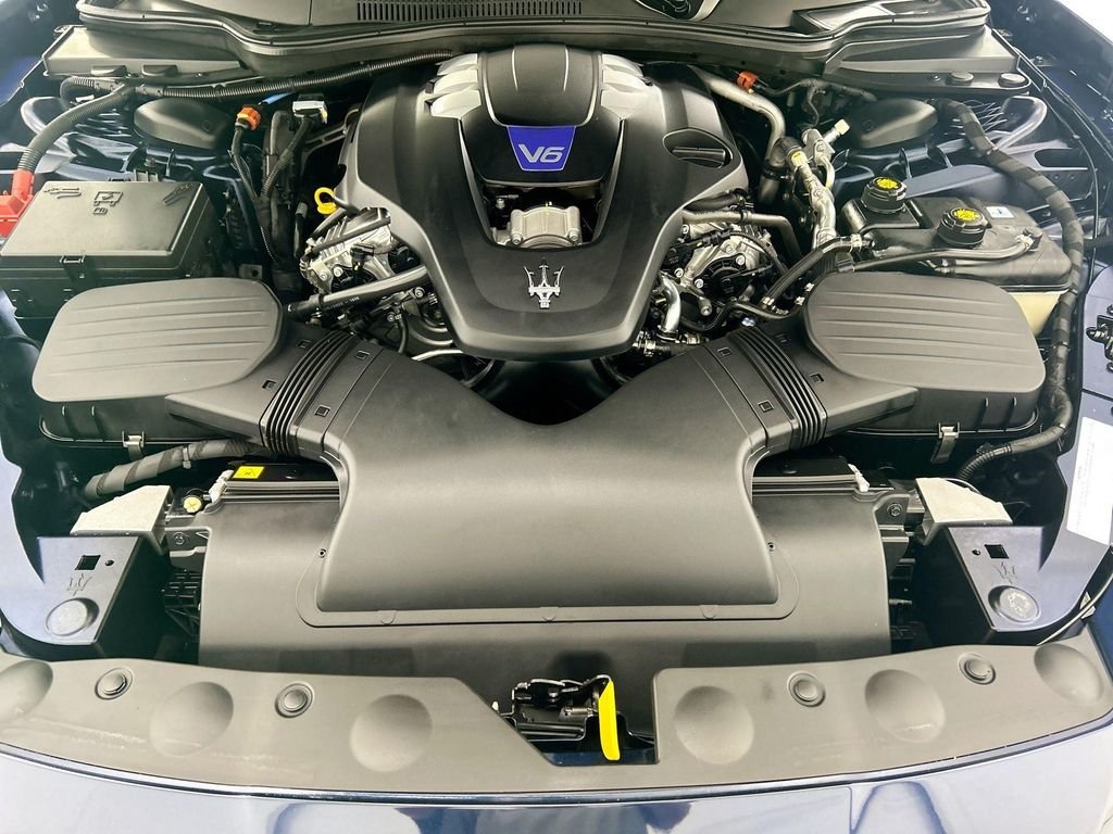 Used 2023  Maserati Modena image 28