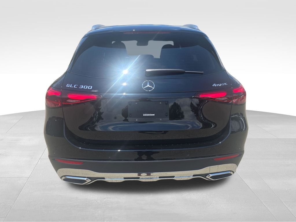 New 2026 Black Mercedes-Benz GLC 300 image 4