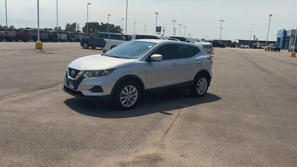 Used 2020 Silver Nissan S FWD Xtronic CVT image 4