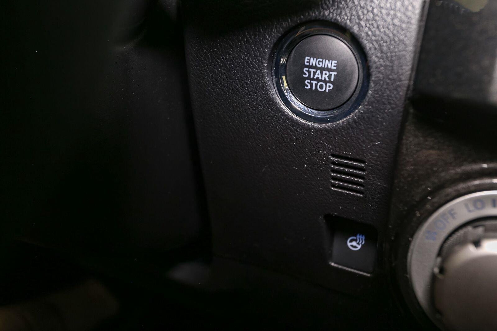 Used 2024 Ice Cap Toyota TRD Off-Road Premium image 29