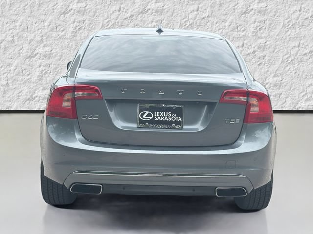 Used 2016 Gray Metallic Volvo T5 Drive-E Premier image 4