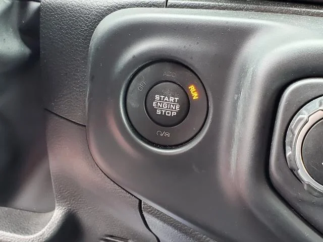 2023 Jeep Wrangler 4-Door Sahara - Photo 13