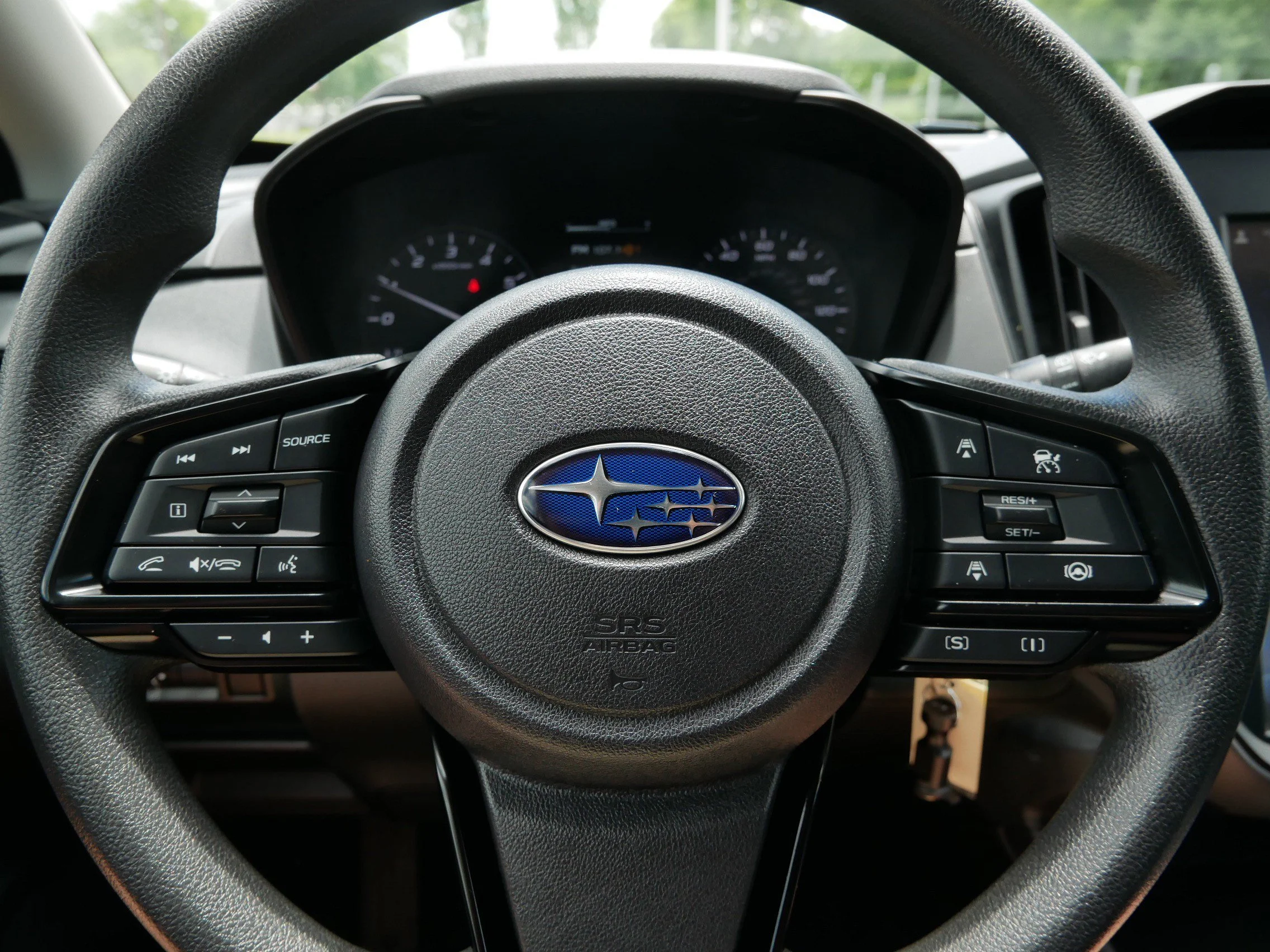 Used 2024 Ice Silver Metallic Subaru SUV CVT image 25