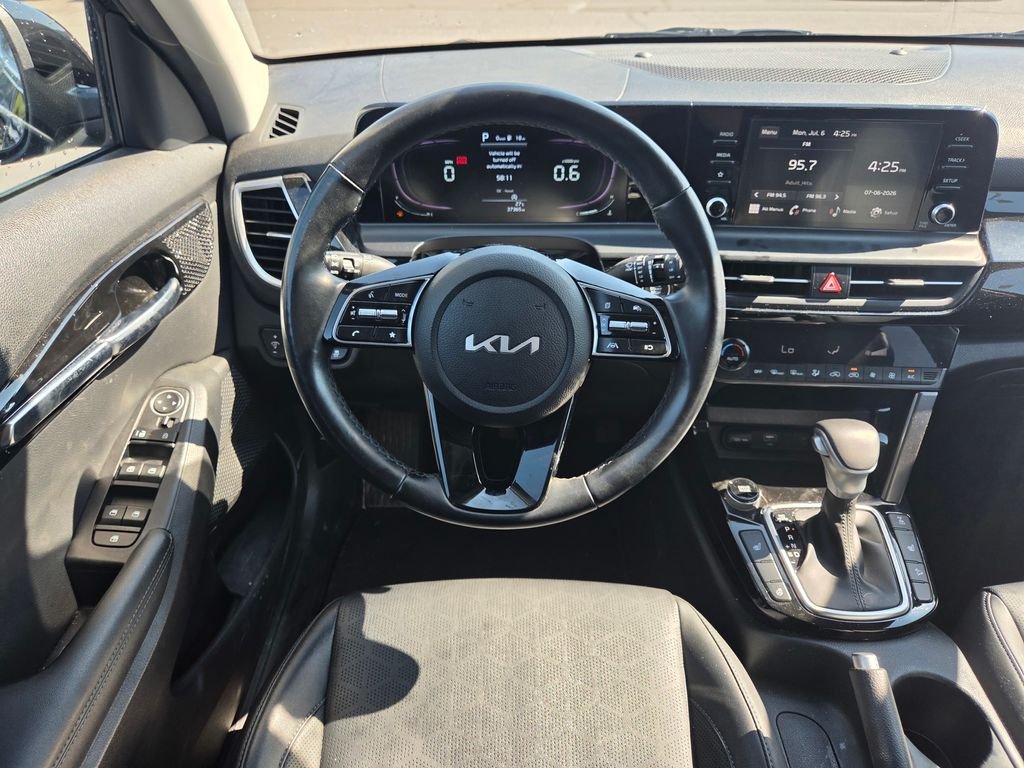Used 2024 Black Kia S image 20