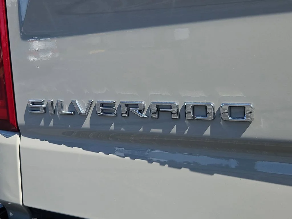 New 2026 White Sands Chevrolet RST image 26