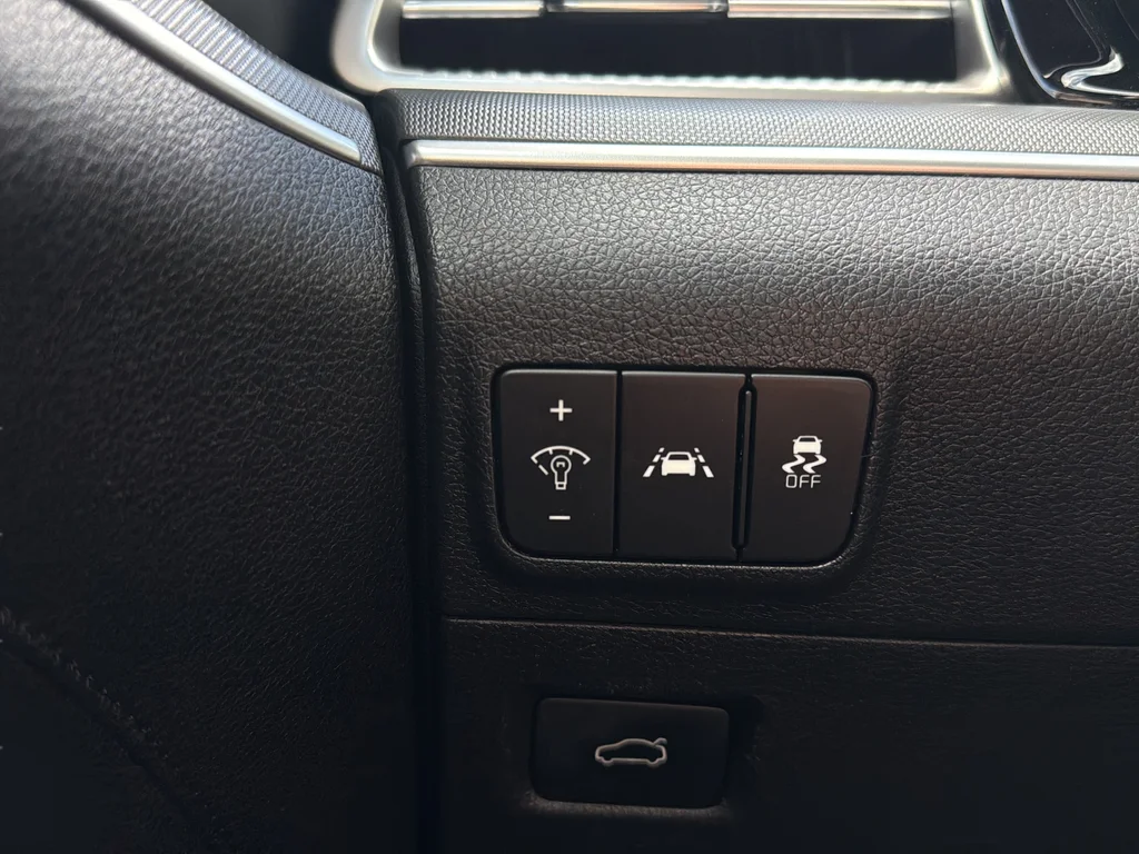 Certified Used 2023 Sapphire Blue Kia GT-Line image 16