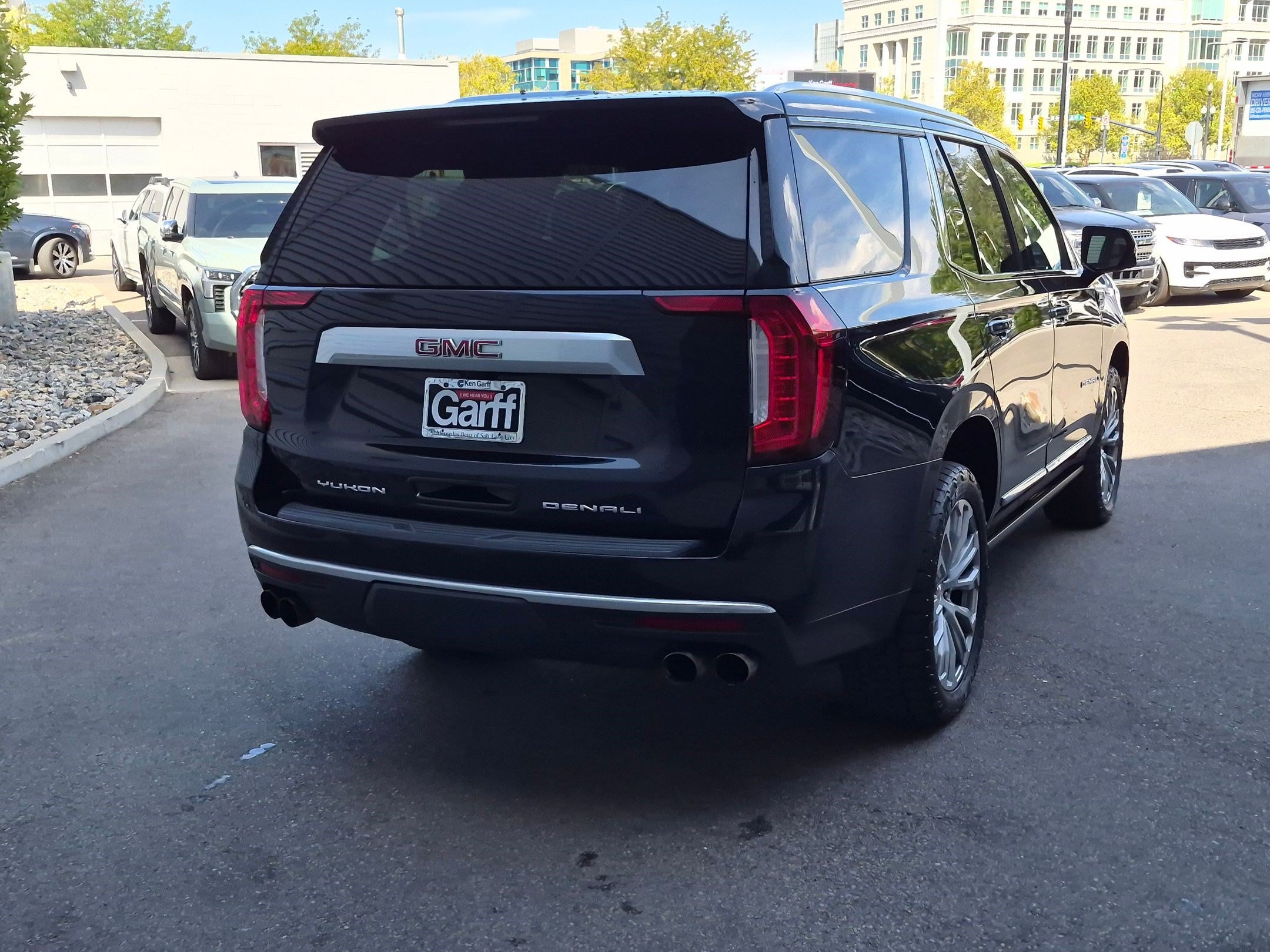 Used 2021 . GMC Denali image 3