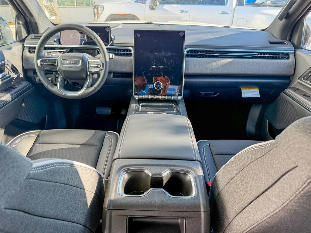 New 2026 Summit White GMC Elevation Extended Range image 24
