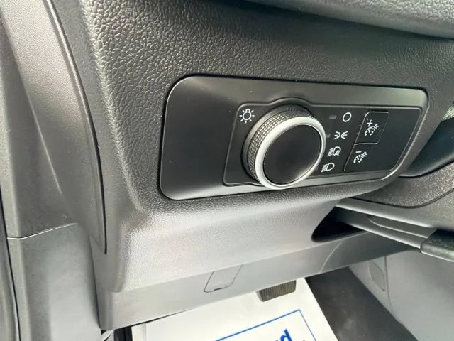 Used 2025 Gray Ford ST-Line image 29