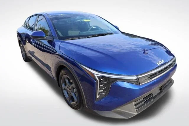 Used 2026 Blue Kia LXS image 2