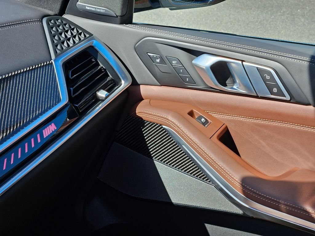 Certified Used 2026 Mineral White Metallic BMW M60i image 41