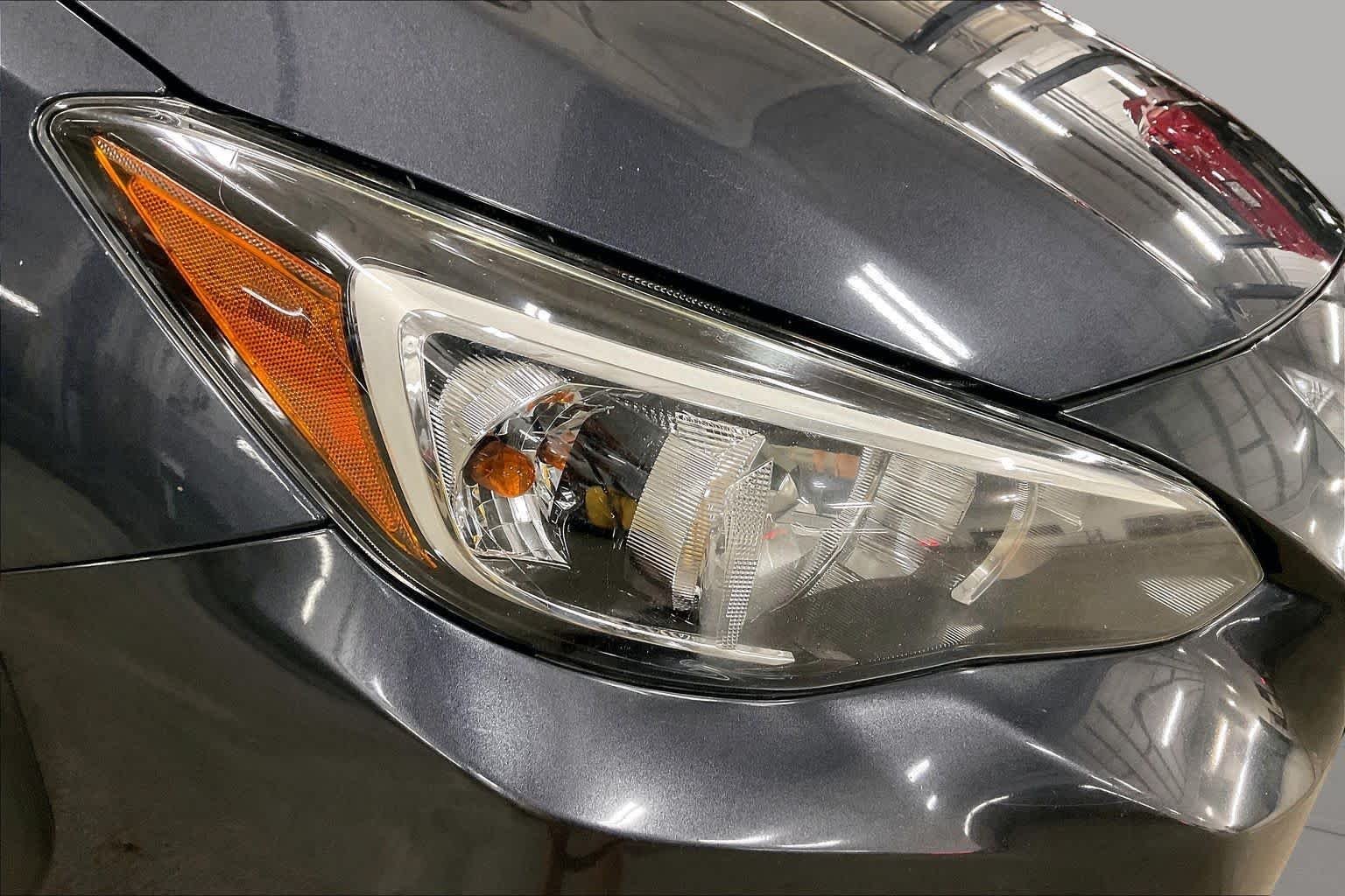 Used 2018 Dark Gray Metallic Subaru Premium image 27