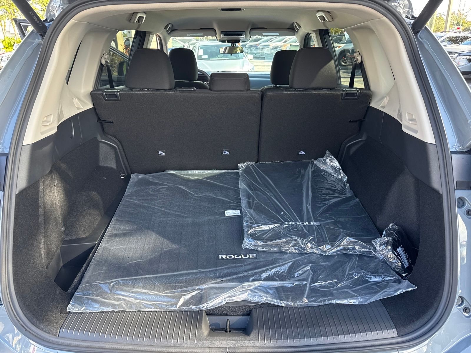 New 2026 Nissan Rogue SV 4D Sport Utility