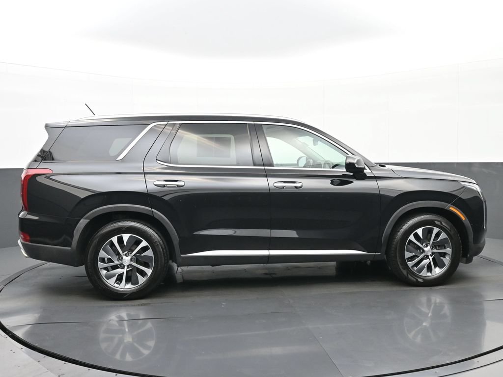 Used 2021 Black Hyundai SEL image 2