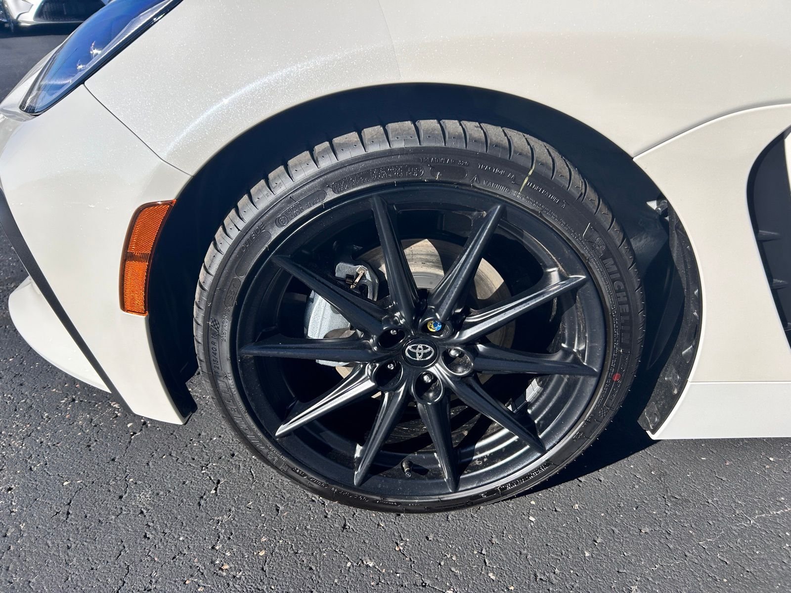 2025 Toyota GR86 Premium - Photo 9